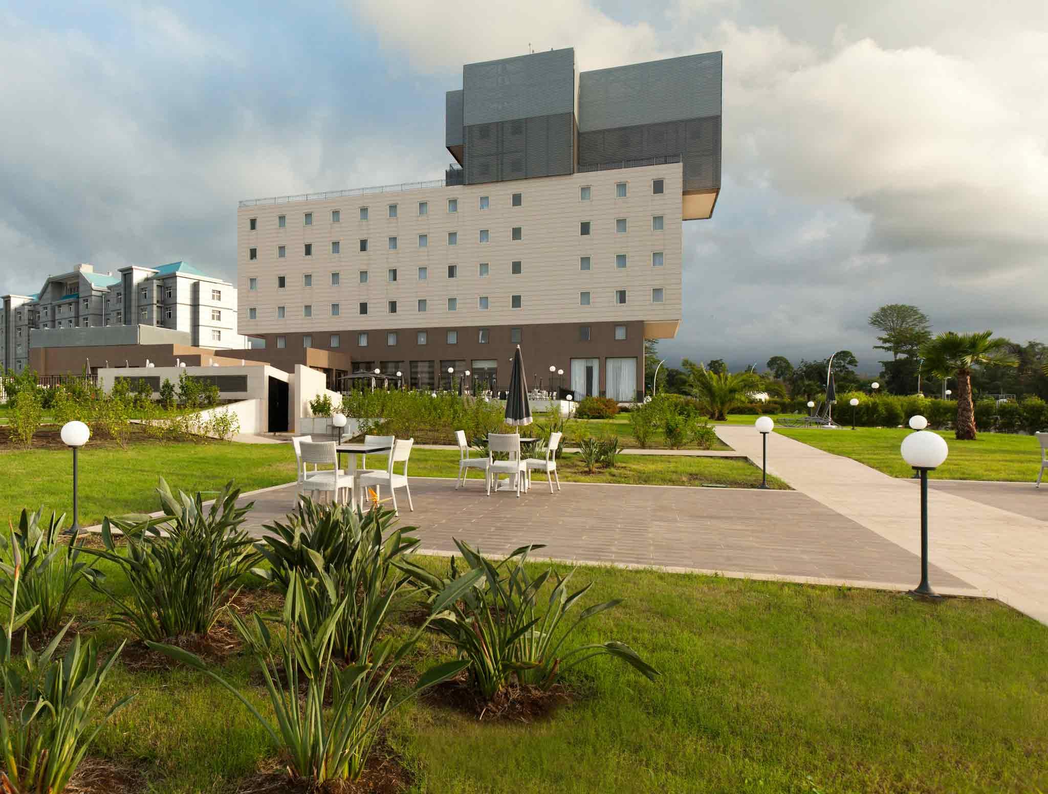 Ibis Malabo Hotel Exterior photo