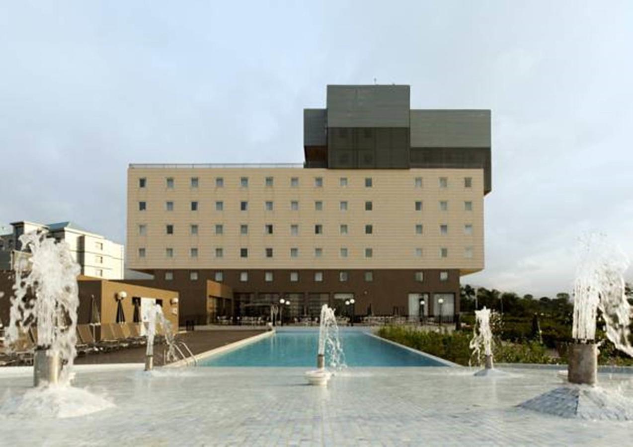 Ibis Malabo Hotel Exterior photo