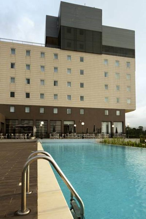 Ibis Malabo Hotel Exterior photo